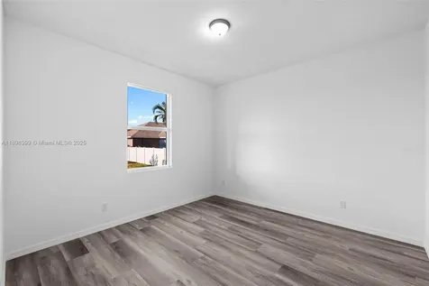 2518 NW 10th Terrace Cape Coral FL 33993