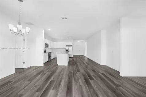 2518 NW 10th Terrace Cape Coral FL 33993