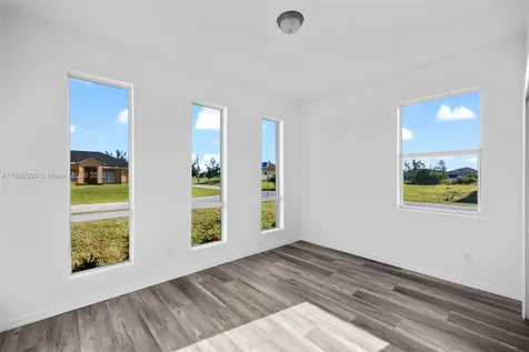 2518 NW 10th Terrace Cape Coral FL 33993
