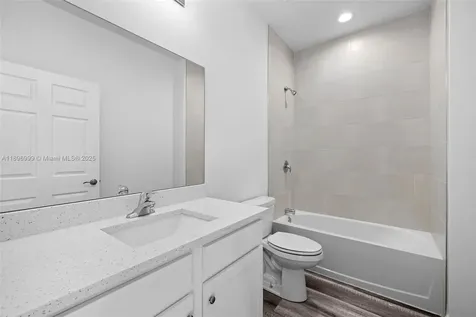 2518 NW 10th Terrace Cape Coral FL 33993