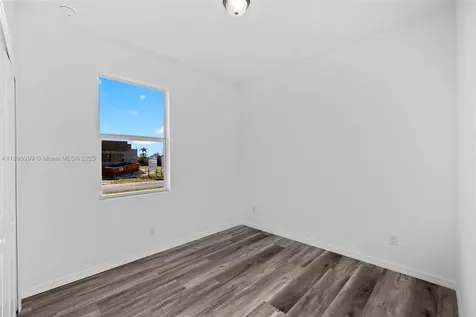 2518 NW 10th Terrace Cape Coral FL 33993