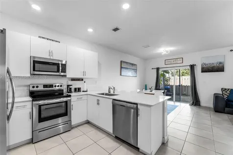 2659 SE 11th Street Homestead FL 33035