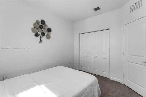 2659 SE 11th Street Homestead FL 33035