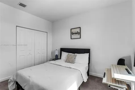 2659 SE 11th Street Homestead FL 33035