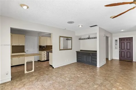 10410 SW 50th Place Cooper City FL 33328