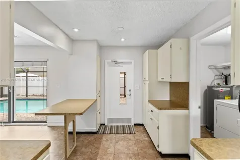 10410 SW 50th Place Cooper City FL 33328