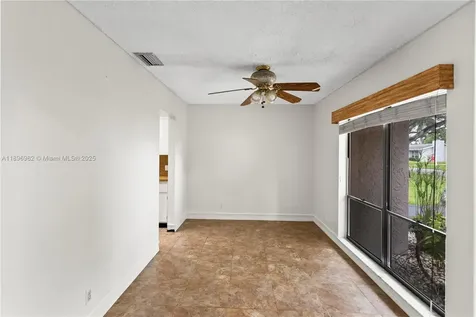 10410 SW 50th Place Cooper City FL 33328