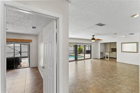 10410 SW 50th Place Cooper City FL 33328