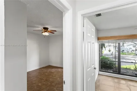10410 SW 50th Place Cooper City FL 33328