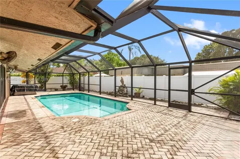 10410 SW 50th Place Cooper City FL 33328