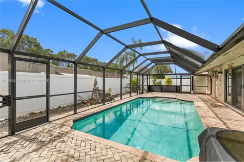 10410 SW 50th Place Cooper City FL 33328