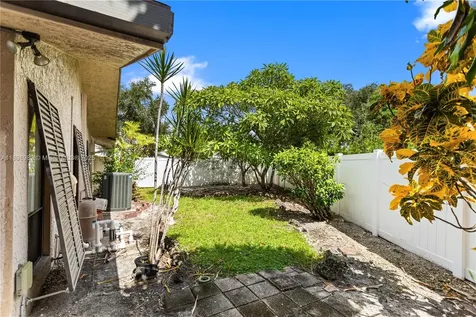 10410 SW 50th Place Cooper City FL 33328