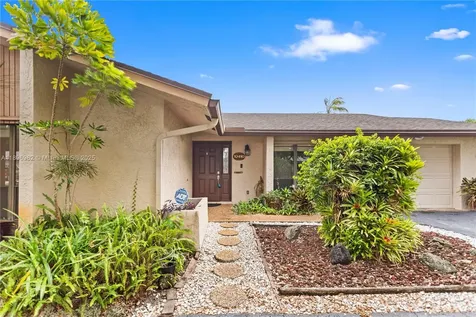 10410 SW 50th Place Cooper City FL 33328
