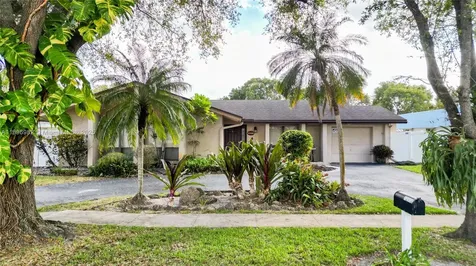 10410 SW 50th Place Cooper City FL 33328