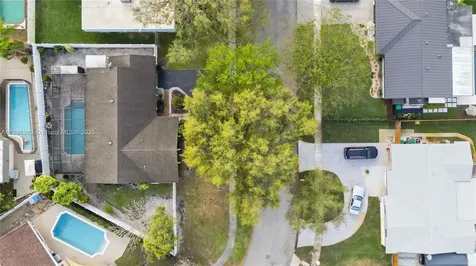 10410 SW 50th Place Cooper City FL 33328