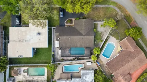 10410 SW 50th Place Cooper City FL 33328