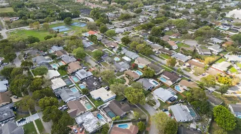 10410 SW 50th Place Cooper City FL 33328