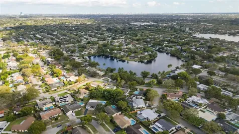10410 SW 50th Place Cooper City FL 33328