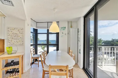 4000 Towerside Terrace Miami FL 33138