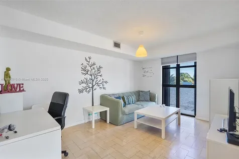 4000 Towerside Terrace Miami FL 33138