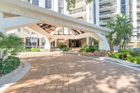 4000 Towerside Terrace Miami FL 33138