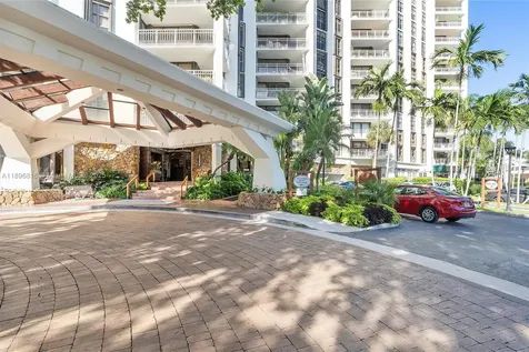 4000 Towerside Terrace Miami FL 33138