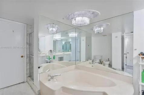 4000 Towerside Terrace Miami FL 33138