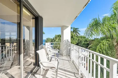 4000 Towerside Terrace Miami FL 33138