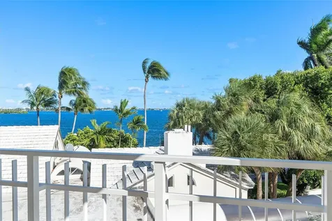 4000 Towerside Terrace Miami FL 33138