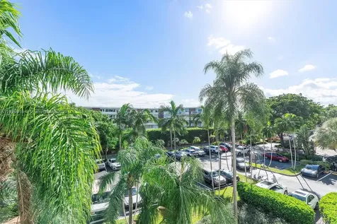 4000 Towerside Terrace Miami FL 33138