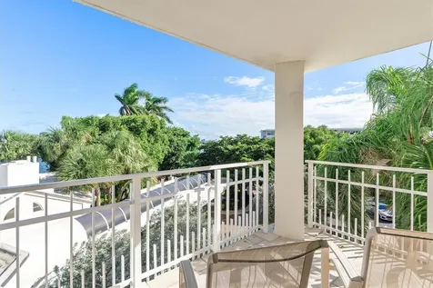 4000 Towerside Terrace Miami FL 33138