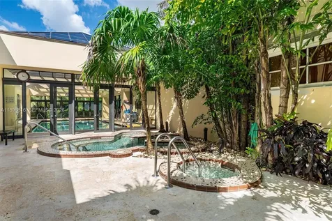 4000 Towerside Terrace Miami FL 33138