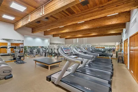 4000 Towerside Terrace Miami FL 33138