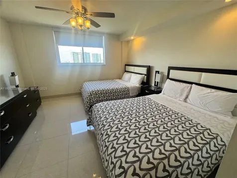19370 Collins Avenue Sunny Isles Beach FL 33160