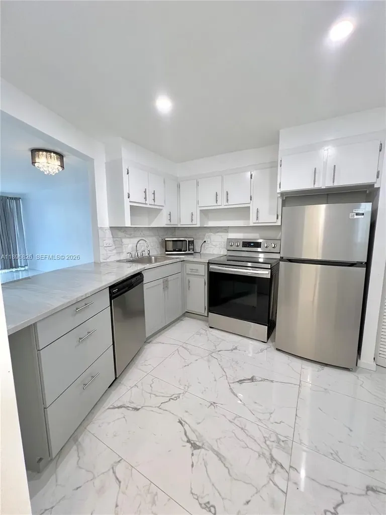1710 NE 191st Street Miami FL 33179