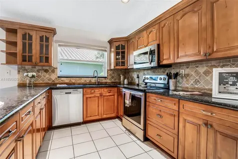 1181 NW 173rd Avenue Pembroke Pines FL 33029