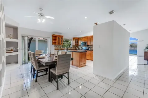 1181 NW 173rd Avenue Pembroke Pines FL 33029