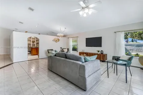 1181 NW 173rd Avenue Pembroke Pines FL 33029