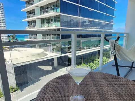 Hallandale Beach FL 33009
