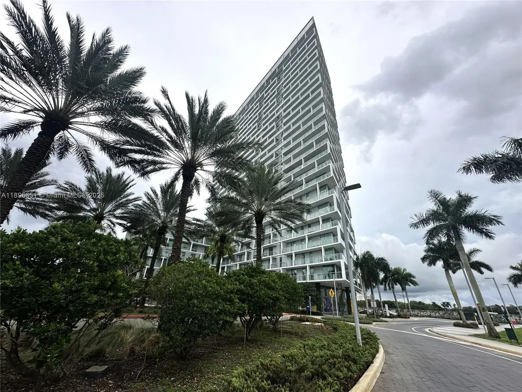 2000 Metropica Way Sunrise FL 33323