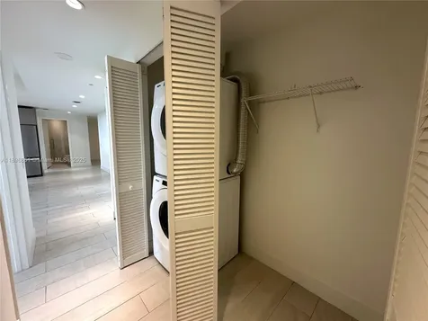 2000 Metropica Way Sunrise FL 33323