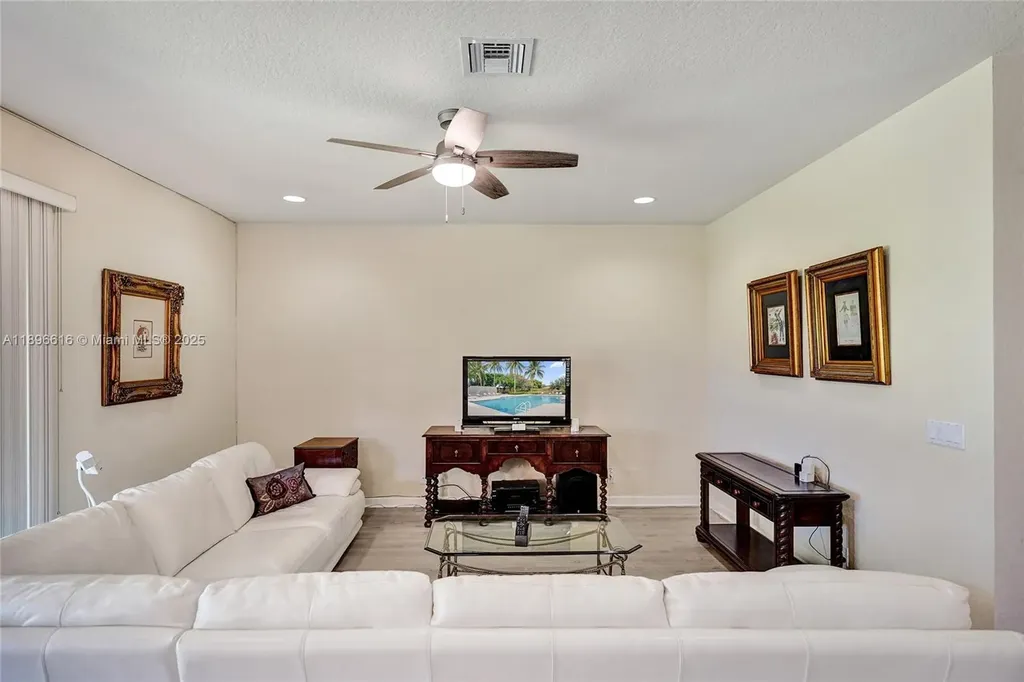 16219 Rosecroft Terrace Delray Beach FL 33446