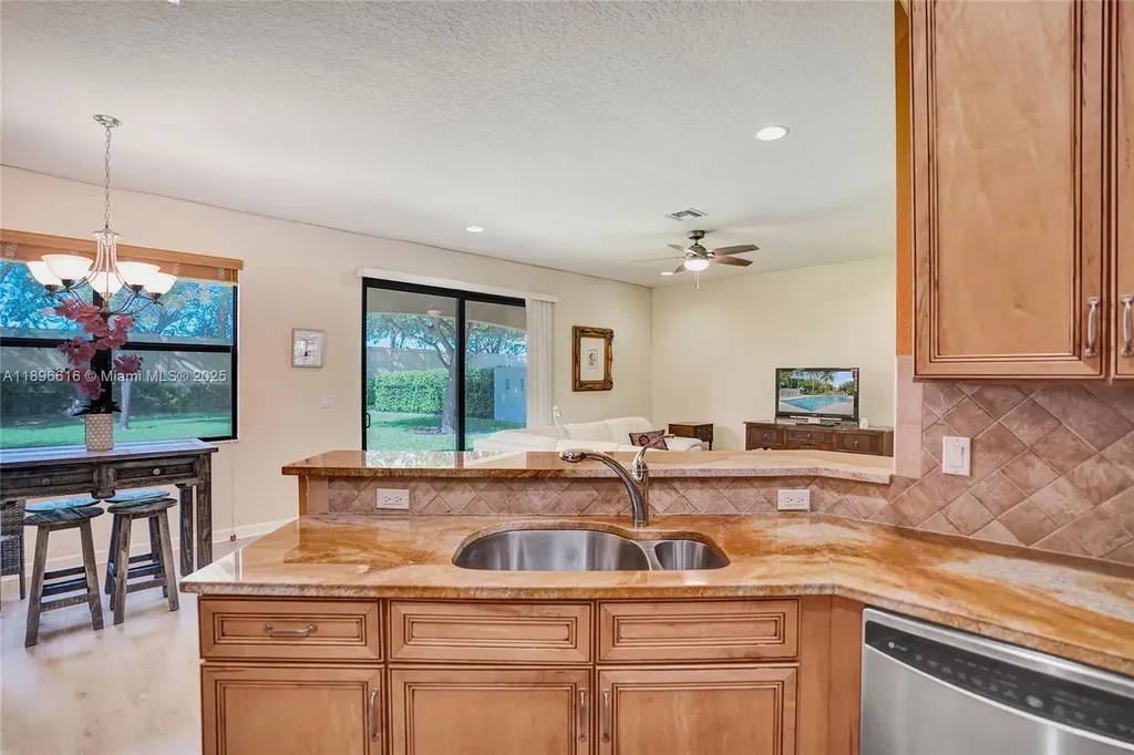 16219 Rosecroft Terrace Delray Beach FL 33446