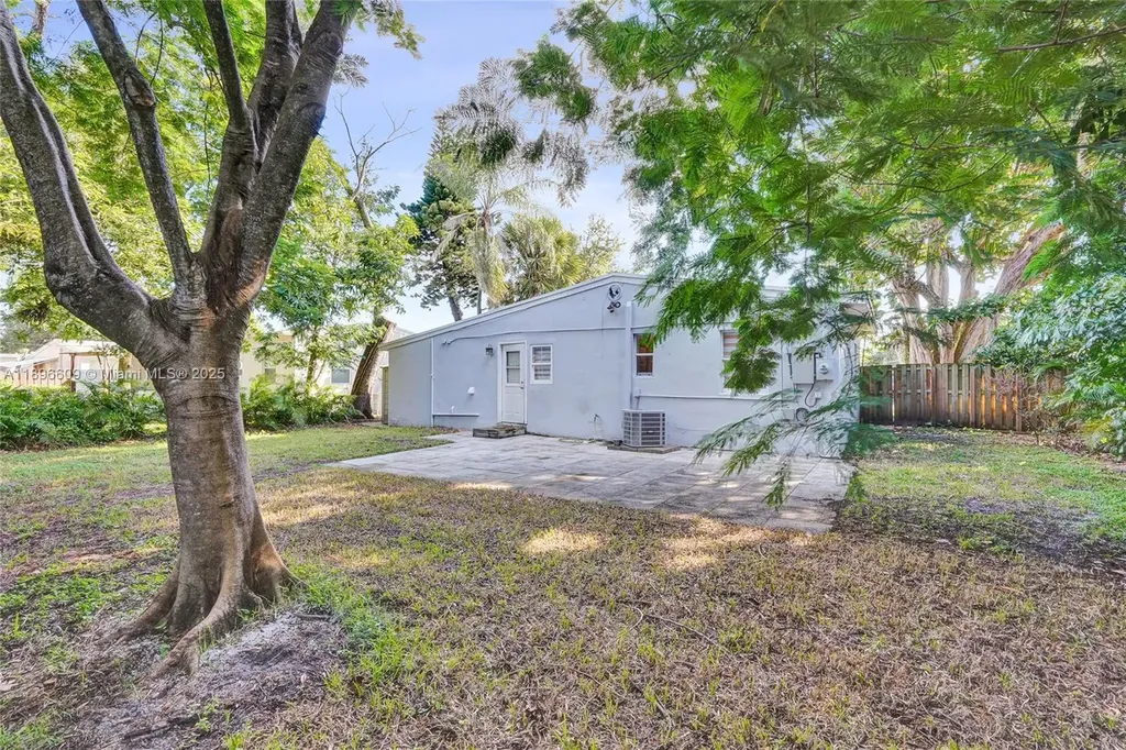 119 SW 22nd Avenue Fort Lauderdale FL 33312