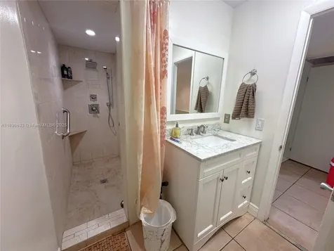 3730 NW Alcantara Avenue Doral FL 33178
