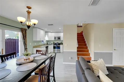 2888 NW 99th Terrace Sunrise FL 33322