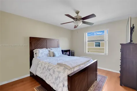 2888 NW 99th Terrace Sunrise FL 33322