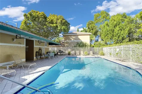 2888 NW 99th Terrace Sunrise FL 33322
