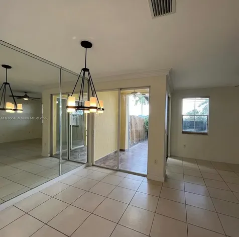 14905 SW 8th Terrace Miami FL 33194