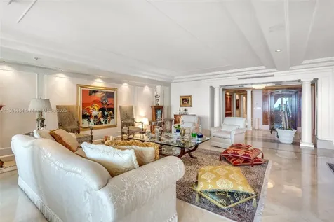 445 Grand Bay Drive Key Biscayne FL 33149
